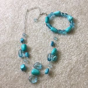 Turquoise color bead necklace and bracelet set.